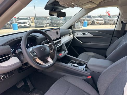 New 2026 Ford Explorer Active AWD/4WD image 17