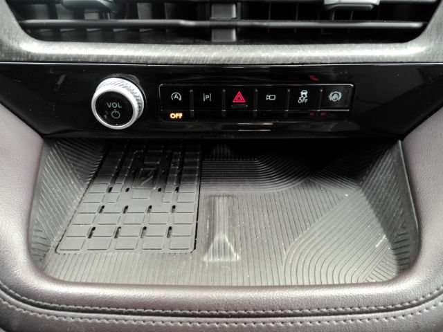Used 2025 Ford Explorer Platinum w/ LUX Leather Package AWD/4WD image 44
