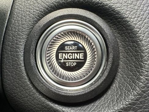 Certified 2022 Mercedes-Benz GLC 43 AMG 4MATIC image 24