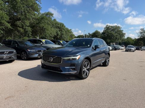 Certified 2023 Volvo XC60 B5 Plus w/ Climate Package AWD/4WD image 2