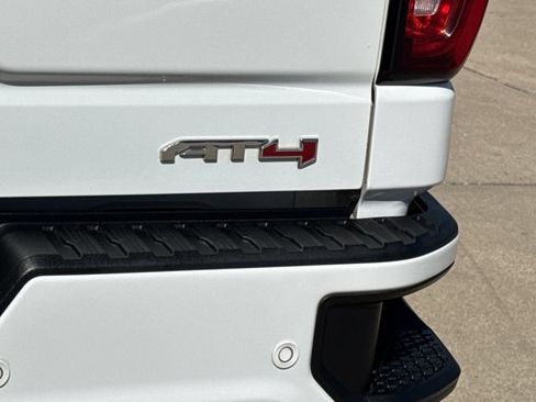 Used 2025 GMC Sierra 1500 AT4 AWD/4WD image 10