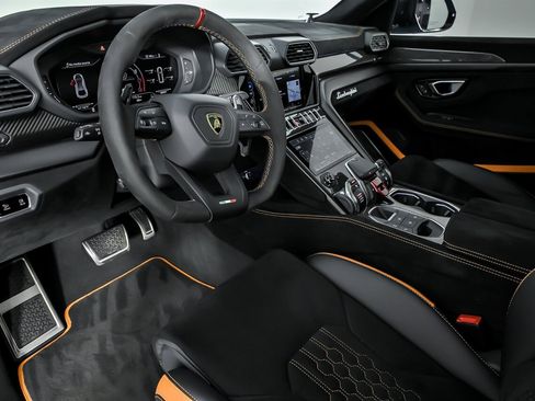 Used 2024 Lamborghini Urus Performante image 22