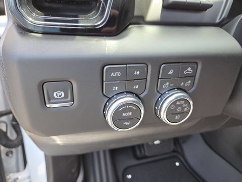 New 2026 GMC Sierra 1500 AT4X AWD/4WD image 8