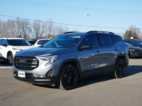 Used 2020 GMC Terrain SLE w/ Driver Convenience Package AWD/4WD image 5