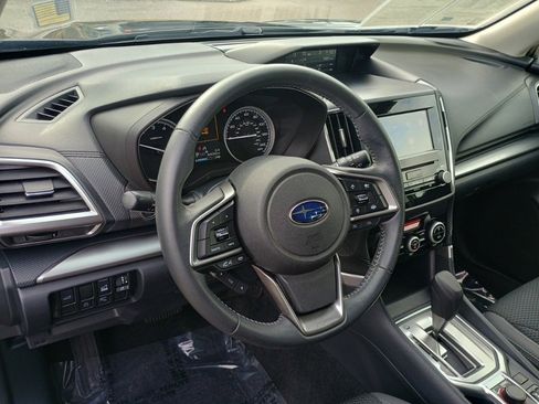 Used 2020 Subaru Forester Premium image 12