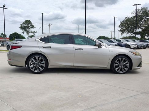 Used 2019 Lexus ES 350 F Sport w/ Accessory Package 2 FWD image 8