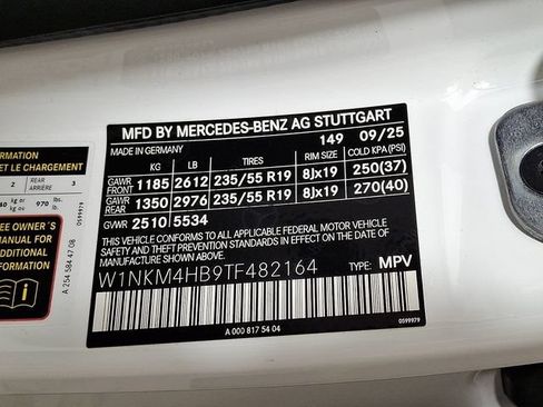 Used 2026 Mercedes-Benz GLC 300 4MATIC image 28