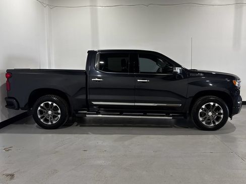 Used 2022 Chevrolet Silverado 1500 High Country w/ Z71 Off-Road Package AWD/4WD image 21