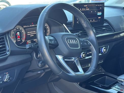 Used 2022 Audi Q5 2.0T Prestige w/ Prestige Package image 10