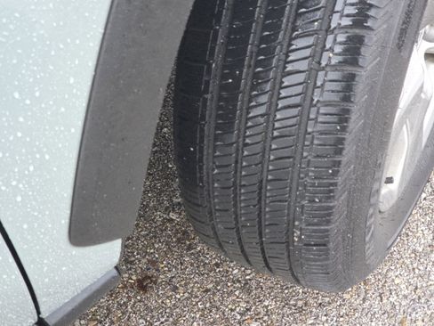 Used 2023 Toyota RAV4 XLE image 12