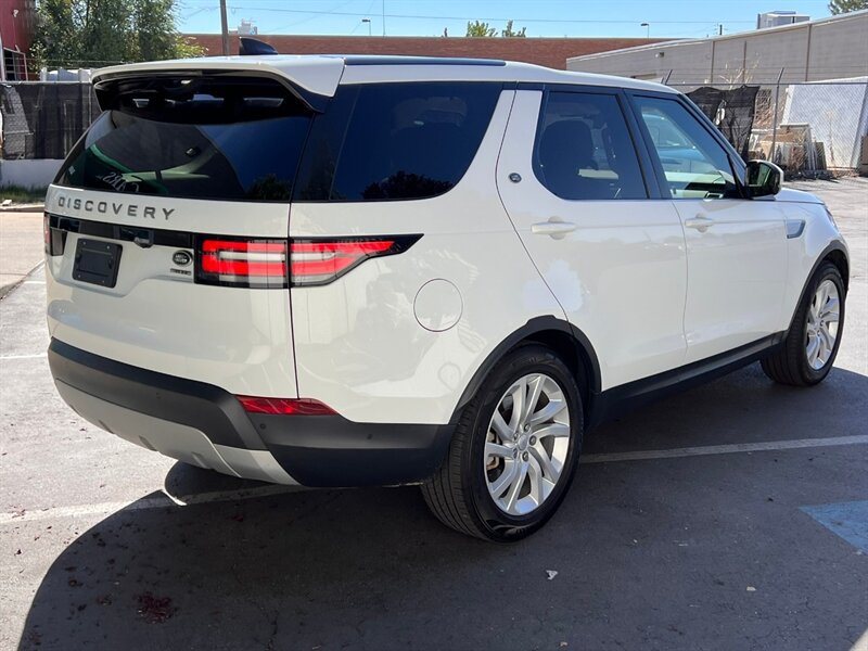 Used 2019 Land Rover Discovery HSE AWD/4WD image 7