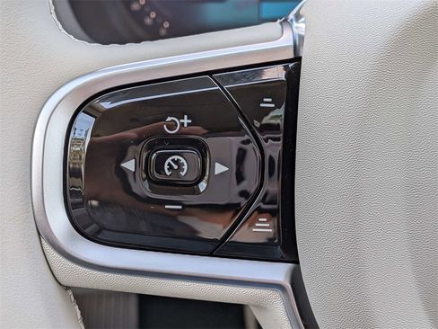 New 2026 Volvo XC60 T8 Ultra w/ Protection Package Premier image 28