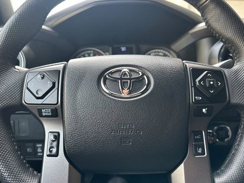 Used 2023 Toyota Tacoma TRD Off-Road image 29