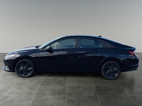 Used 2021 Hyundai Elantra SEL w/ Cargo Package FWD image 6