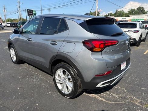 Used 2023 Buick Encore GX Preferred w/ Cold Weather Comfort Package FWD image 4