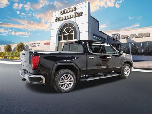 Used 2019 GMC Sierra 1500 SLT w/ SLT Premium Plus Package image 3