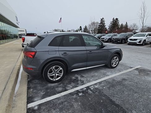 Used 2018 Audi Q5 2.0T Premium w/ Convenience Package image 3