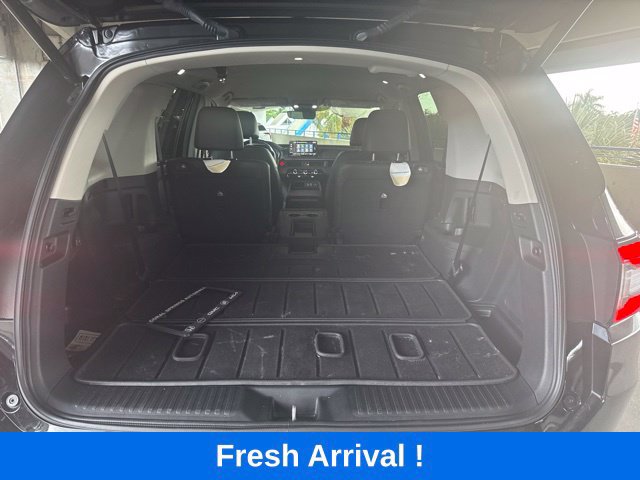 Used 2025 Honda Pilot EX-L image 4