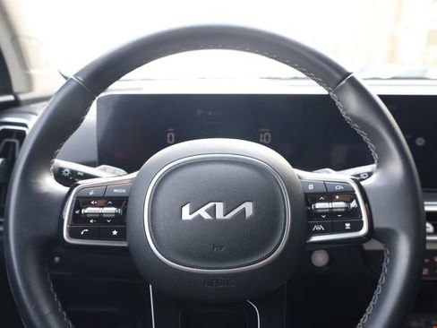 Certified 2024 Kia Sorento S image 16