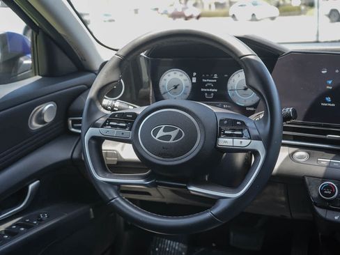 Used 2024 Hyundai Elantra Limited FWD image 15