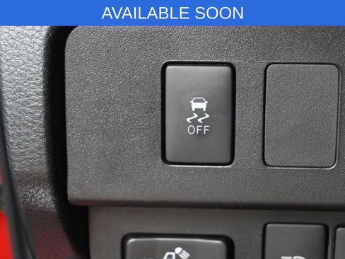 Used 2020 Toyota Tacoma TRD Off-Road image 14