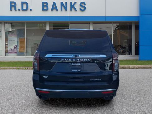 Certified 2024 Chevrolet Suburban Premier AWD/4WD image 4
