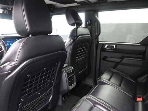 Used 2025 Ford Bronco Badlands w/ Sasquatch Package image 10