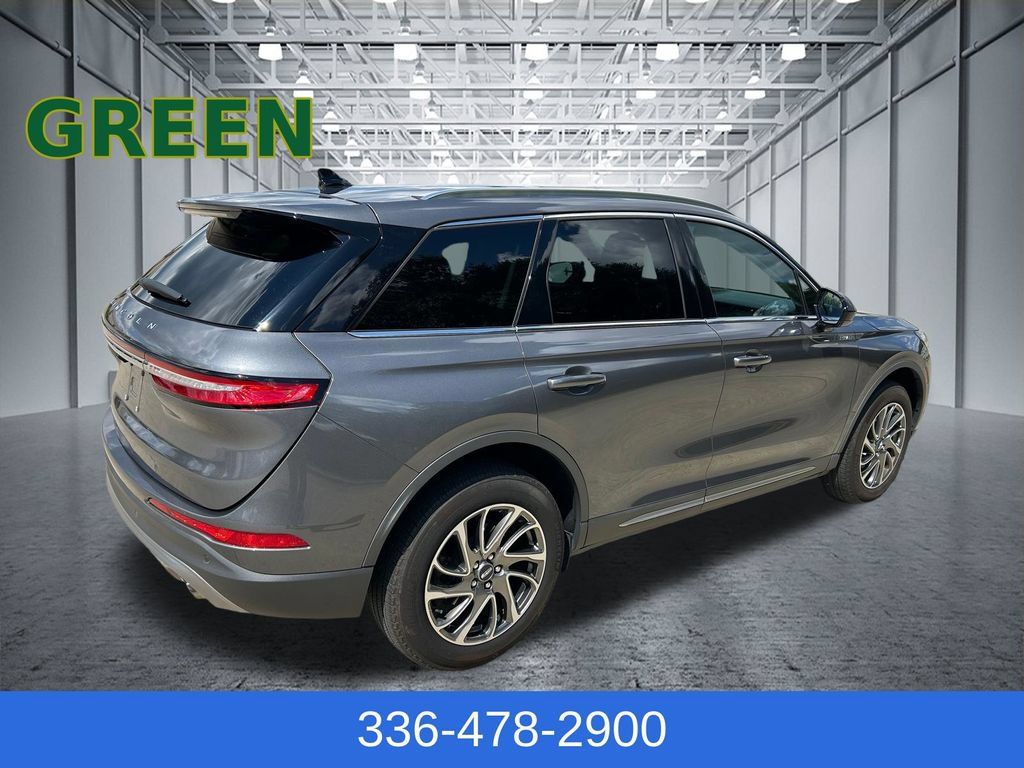 Certified 2021 Lincoln Corsair AWD w/ Equipment Group 101A image 5