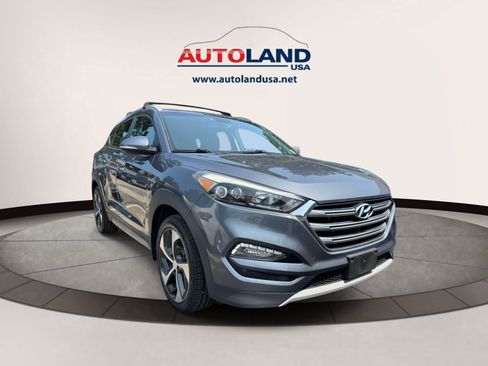 Used 2017 Hyundai Tucson Limited AWD/4WD image 2