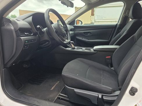 Used 2024 Nissan Sentra S FWD image 11