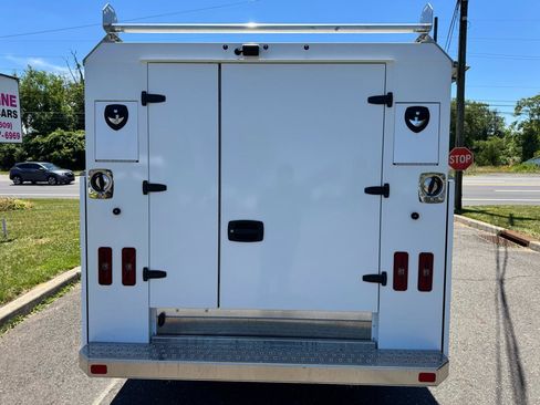 Used 2024 Ford Transit 350 AWD w/ Exterior Upgrade Package image 6
