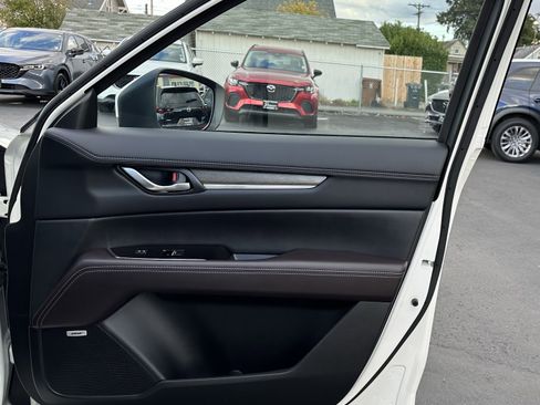 Certified 2025 MAZDA CX-5 Signature image 9
