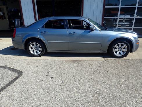 Used 2007 Chrysler 300 image 21