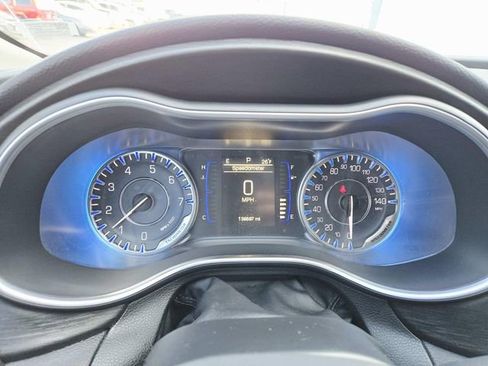 Used 2015 Chrysler 200 Limited w/ Convenience Group image 18
