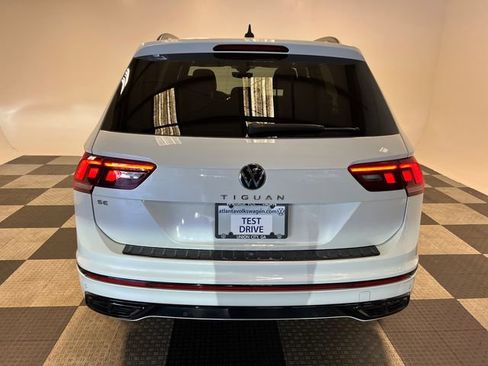 Used 2023 Volkswagen Tiguan SE R-Line FWD image 4