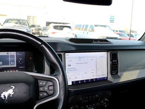 Used 2024 Ford Bronco Outer Banks image 26