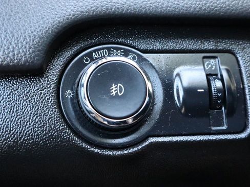 Used 2012 Buick Regal Premium image 28