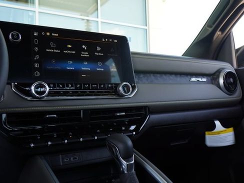 New 2026 Chevrolet Colorado ZR2 w/ Technology Package AWD/4WD image 30