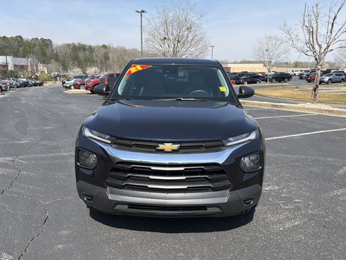 Used 2021 Chevrolet TrailBlazer LS image 2