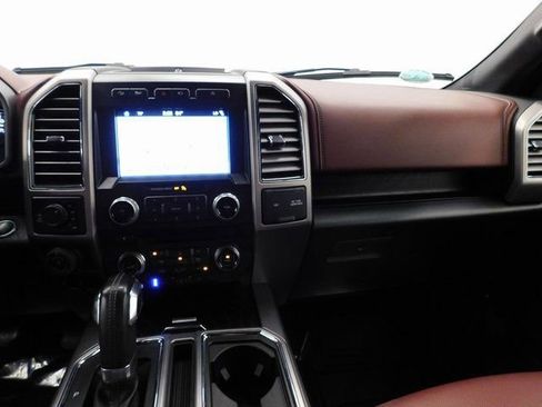 Used 2018 Ford F150 Platinum w/ Equipment Group 701A Luxury image 37