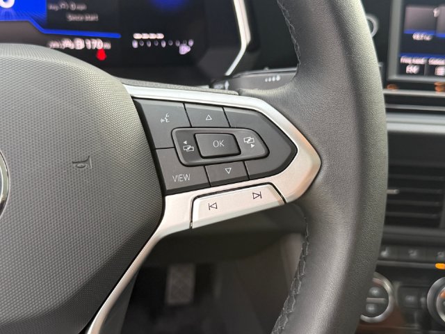 Used 2024 Volkswagen Jetta SE w/ Panoramic Sunroof Package FWD image 15