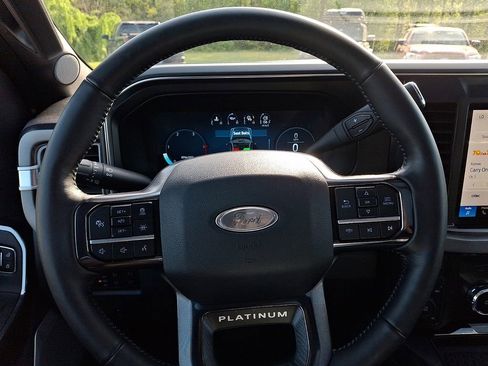 Used 2025 Ford F250 Platinum w/ FX4 Off-Road Package AWD/4WD image 20