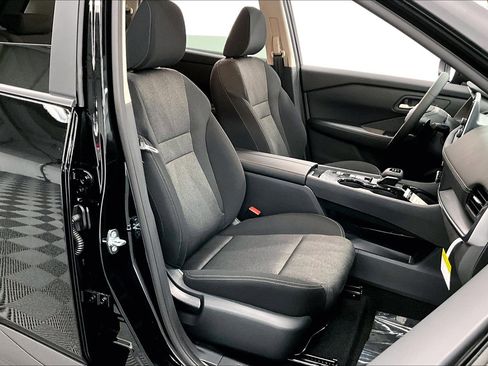 New 2025 Nissan Rogue SV image 65