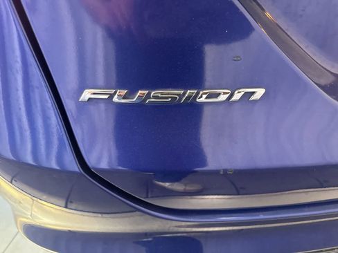 Used 2015 Ford Fusion SE w/ Equipment Group 201A image 11