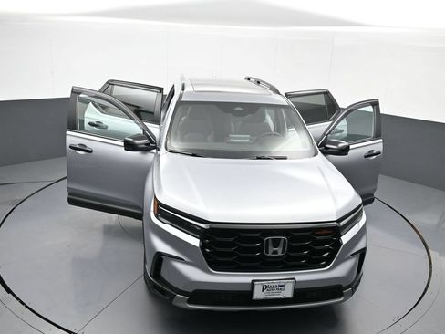 Used 2024 Honda Pilot TrailSport image 47