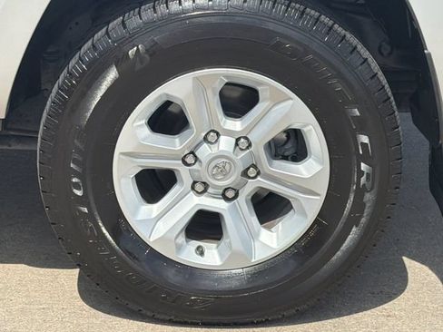 Used 2022 Toyota 4Runner SR5 RWD image 31