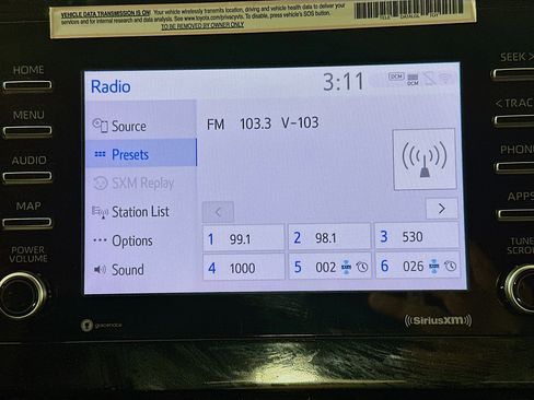 Used 2024 Toyota Camry SE image 21