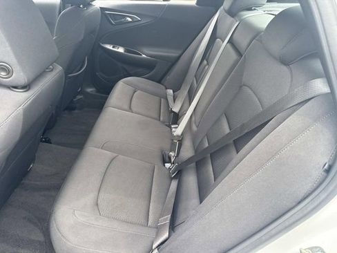 Used 2024 Chevrolet Malibu LT FWD image 18