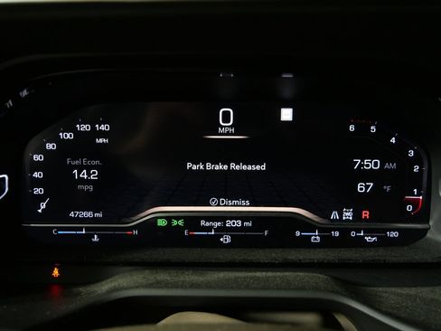 Used 2022 GMC Yukon XL Denali AWD/4WD image 29
