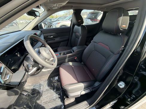 New 2026 Nissan Kicks SR w/ SR Premium Package AWD/4WD image 11
